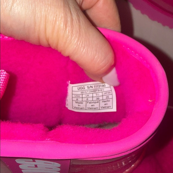 UGG Vibrant Pink woman’s Rain Boots size 8 new - Picture 3 of 6